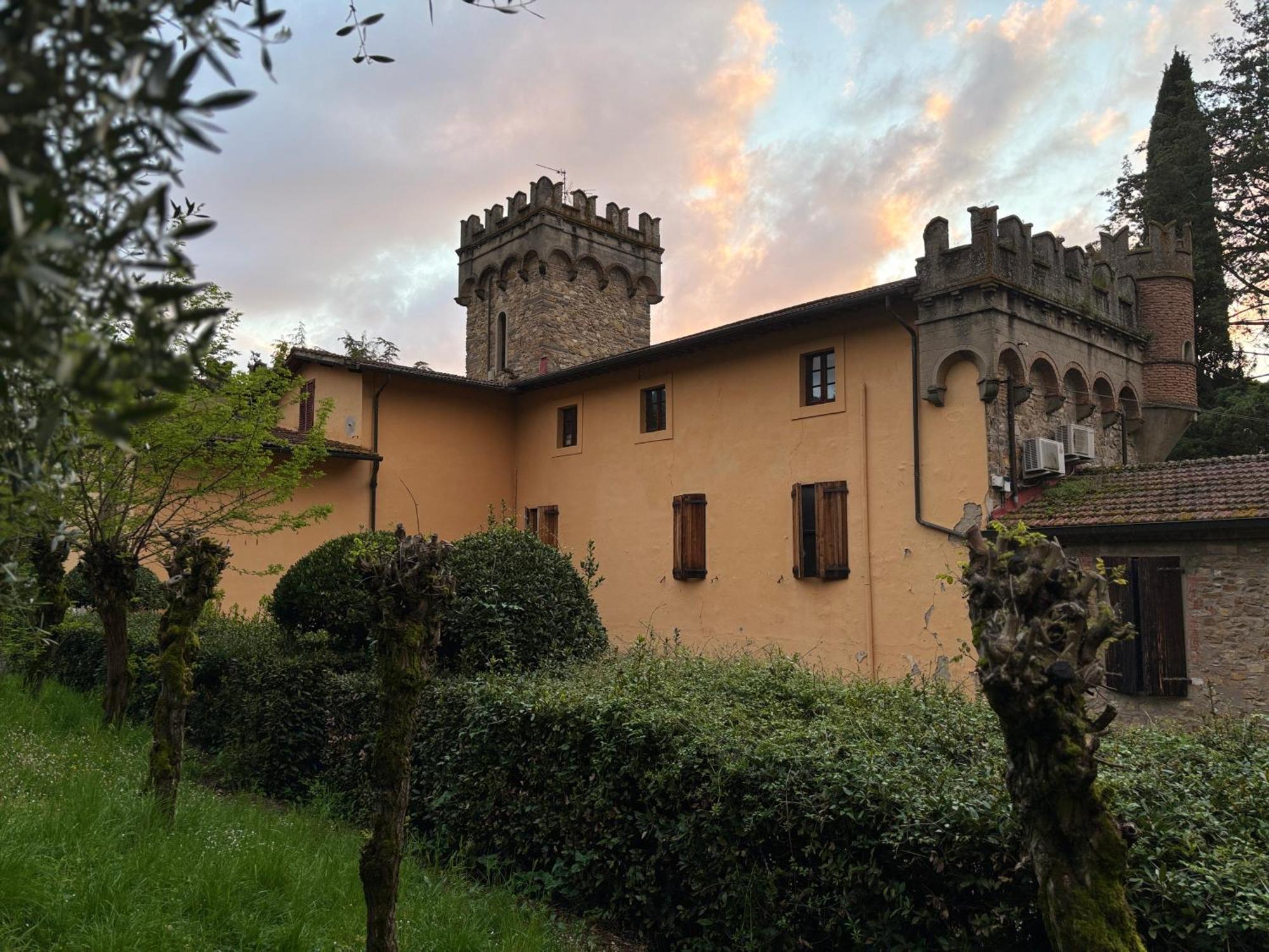 Casa La Torre Un Castello Alle Porte Di Firenze Exterior photo